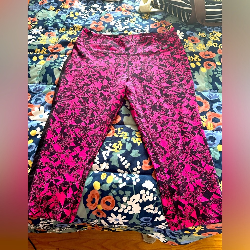 Nike Capri Running/Work-out leggings, size XL EUC